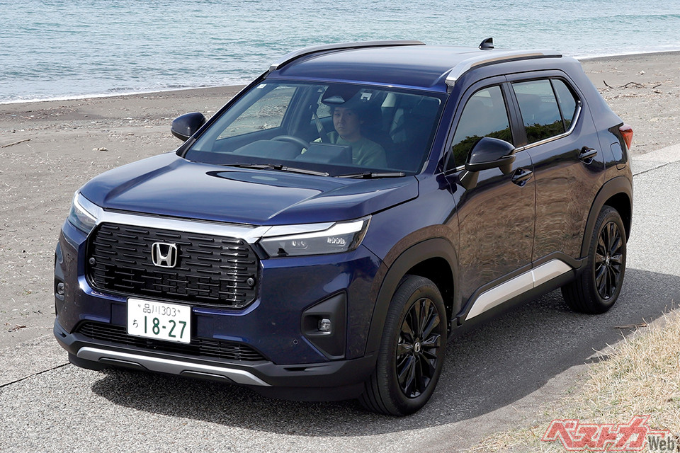 ホンダ WR-V（1.5Z／239万8000円）。堂々とした雰囲気で価格は240万円切り（写真は最上級のZ＋グレード）全長4325×全幅1790×全高1650mm　ホイールベース2650mm　1.5L、直4　最高出力118ps・最大トルク14.5kgm　WLTCモード燃費18.8km/L