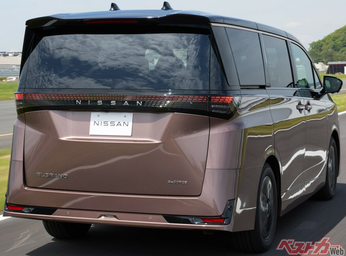 第3世代e-POWER、e-4ORCE、インテリジェント ダイナミックサスペンションを採用。日産が目指すグランドツアラーとしての走りを支えている
