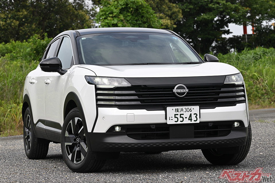 第3世代「e-POWER」を搭載し、2026年6月18日より発売を開始した日産 キックス。e-4ORCEが車体の揺れを抑え快適な乗り心地に
