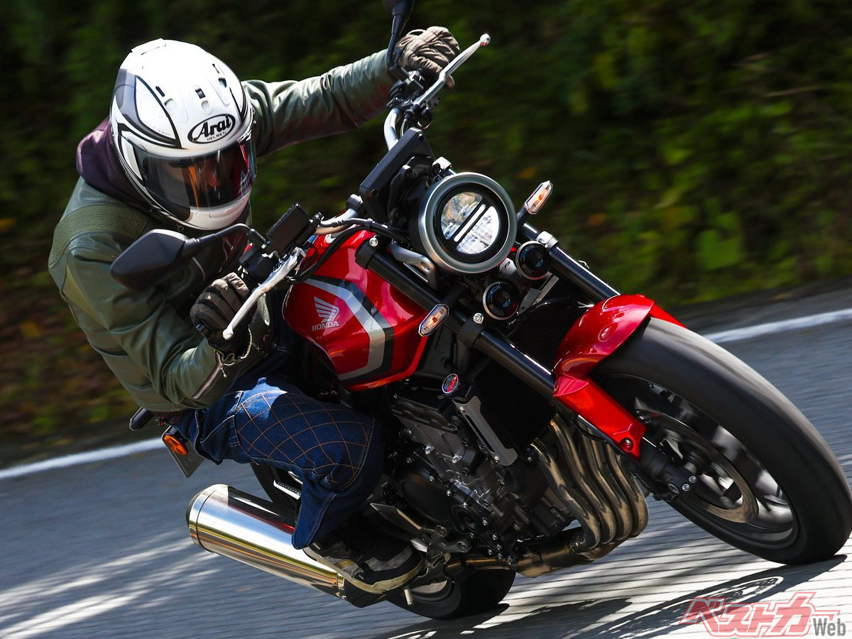 【新車インプレッション】コイツは素晴らしく旨い、極上の白メシだ！ ホンダ新型CB400スーパーフォア・試乗レポート