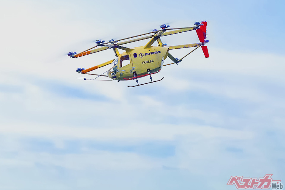 テストフライトで時速100kmをマークするなど開発順調なSkyDriveのSD-05。パイロットや整備士の育成も準備され、周辺環境も整ってきた