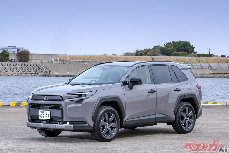 2026年2月にはPHEVモデルも出た新型RAV4だが、アドベンチャーはハイブリッドモデルにしかない