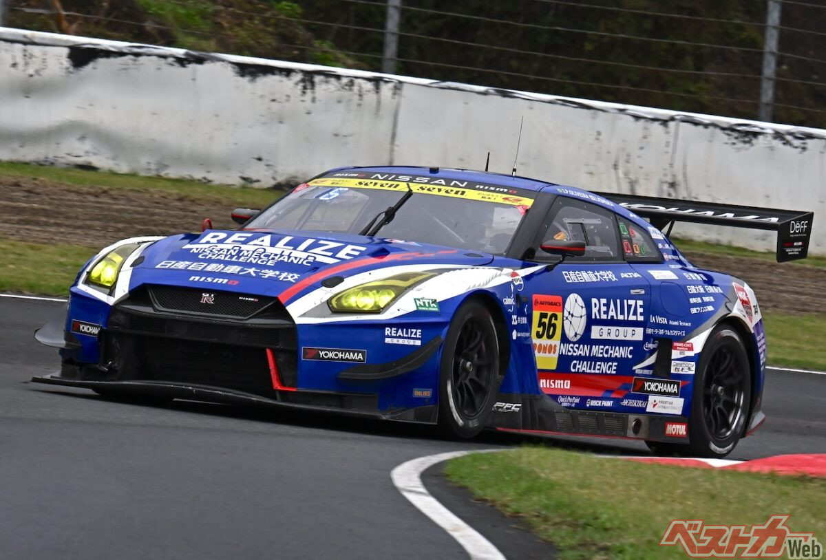 56号車の走りはまさにコツコツと走り続け、チャンスを逃さないもの。しかし、さすがに89kgのウェイトは厳しいか