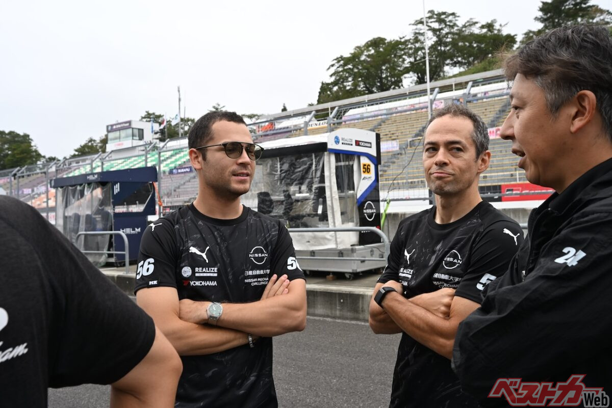 オリベイラ選手と木村選手のコンビはドライビングスキルはもとより、性格も含めてマッチングがいいようだ