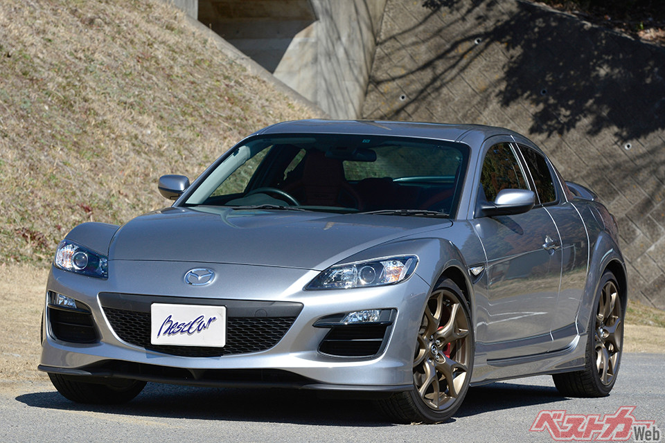 マツダ RX-8。現時点で最後のロータリースポーツ