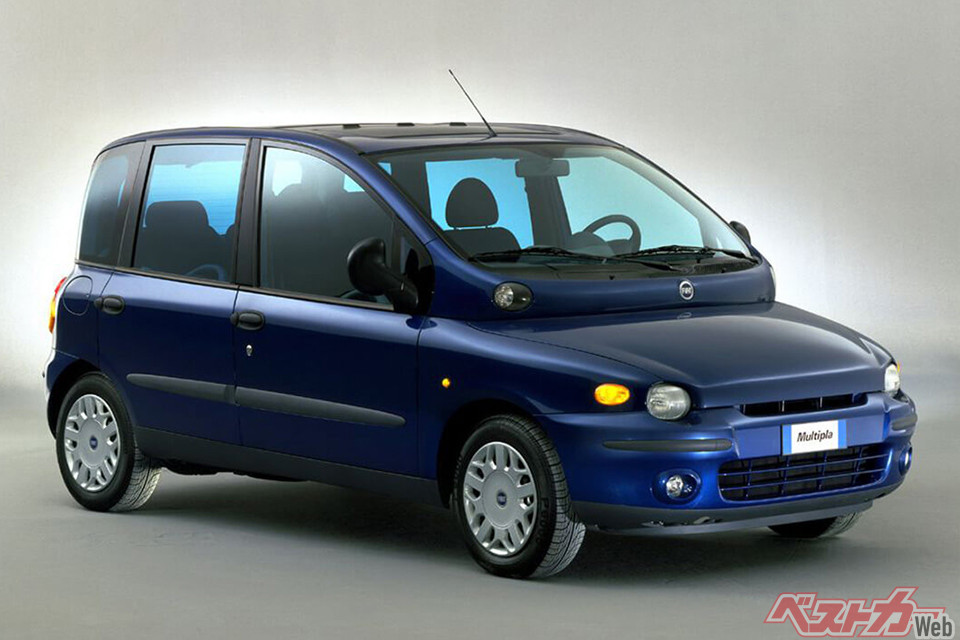 日本では2003年に発売された6人乗りMPV。パワーユニットは1.6L直4で、トランスミッションは全車5速MT