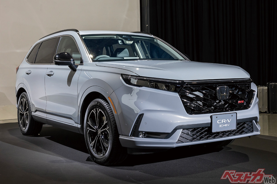 ホンダ CR-V（現行型）。フラットで上質な乗り味が特徴