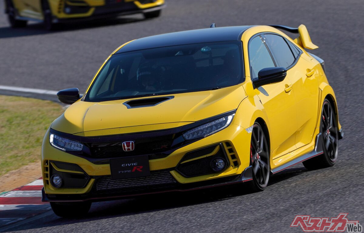 シビックタイプRなどの人気スポーツカーの限定車はワンオーナーという情報がプラスに働きやすい。