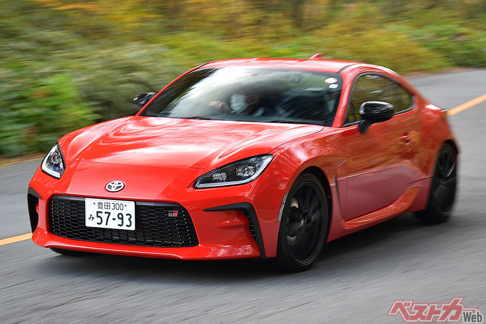GR86などのスポーツモデルは残クレだとチューニングなどもできず後悔することも