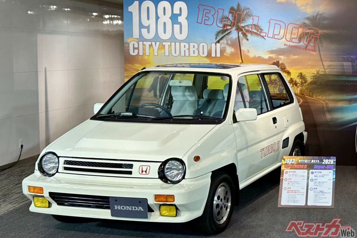 シビックが2代目となったことで空いてしまった1.2Lクラスの穴を埋める形で1981年に登場したシティ。翌1982にシティターボ、1983年には通称ブルドックとなるシティターボIIが発売された