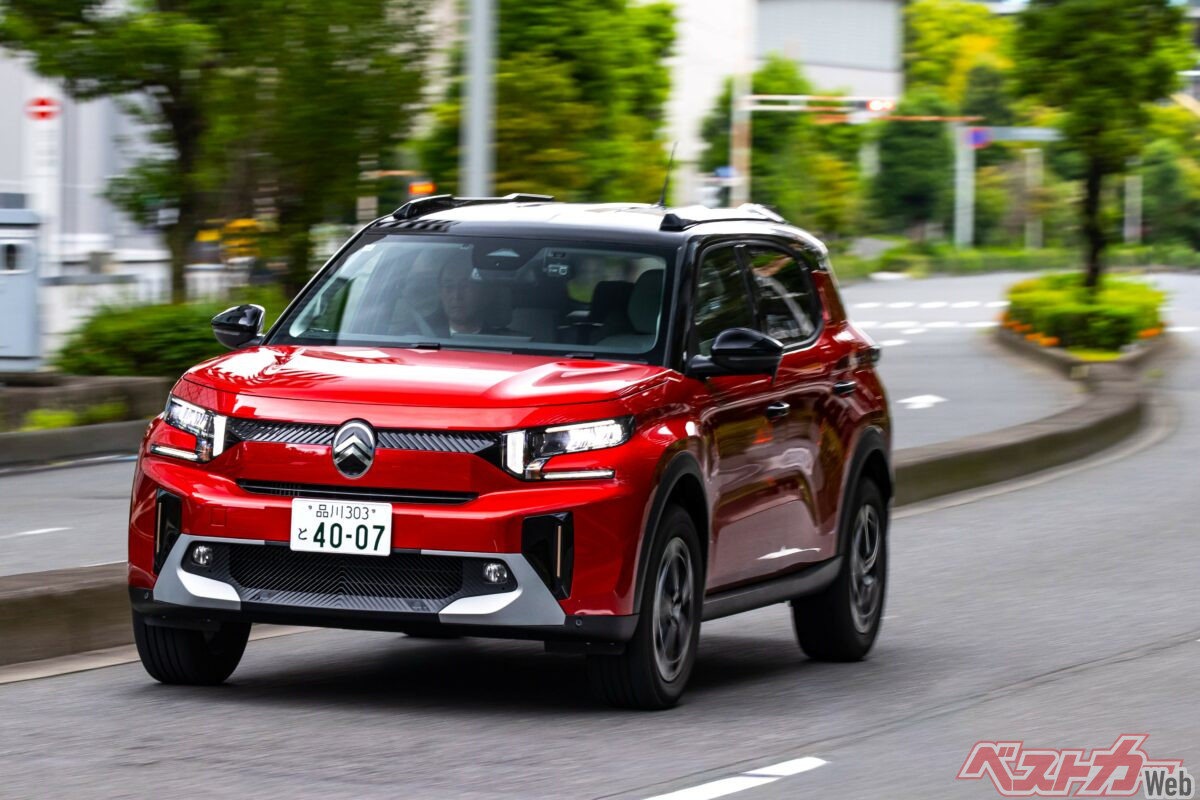 シートアレンジも自由自在「C3 AIRCROSS HYBRID」