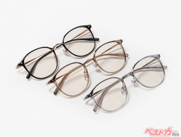 ＢＬＫ（ブラック）、ＳＬＶ（シルバー）、ＫＨＫ（カーキ） 3種