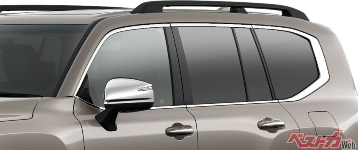 ZXとGR SPORTには、ブラックのルーフレールを標準装備。ディーゼル車、ハイブリッド車ともに採用される
