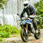 【試乗】420ccでこんなに楽しい！ BMW「F450GS」インプレ！ ビギナーもベテランも唸らせる新世代ミドルGSの実力とは？