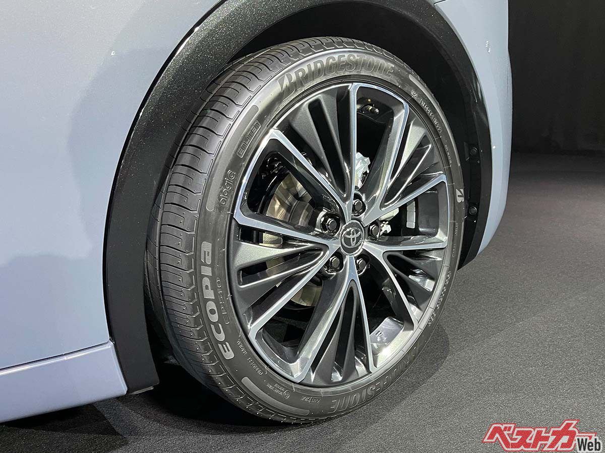 ZとGグレードに採用された195/50R19タイヤ