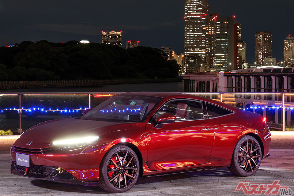 夜の東京に映える深紅のプレリュードが色気ありすぎ!!　特別仕様の専用カラーは内装までボルドー統一だぞ!!