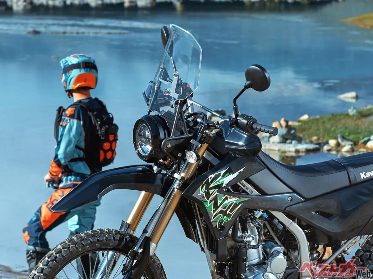 【海外新車】カワサキの“サンビャク”に丸目アドベンチャー登場！「KLX300 XPL ABS」アメリカで発表