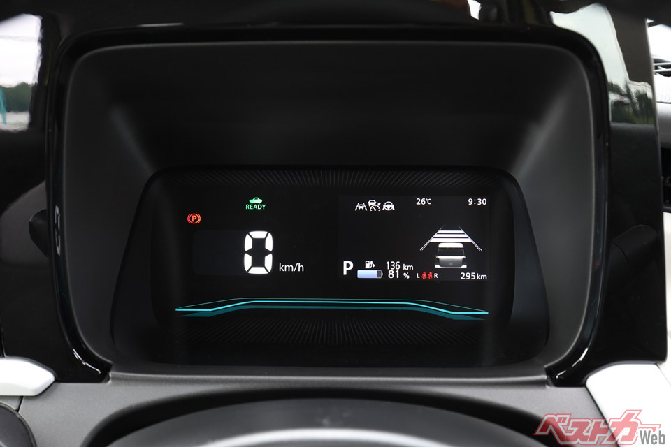 スズキの安全装備や運転支援機能もしっかり装備