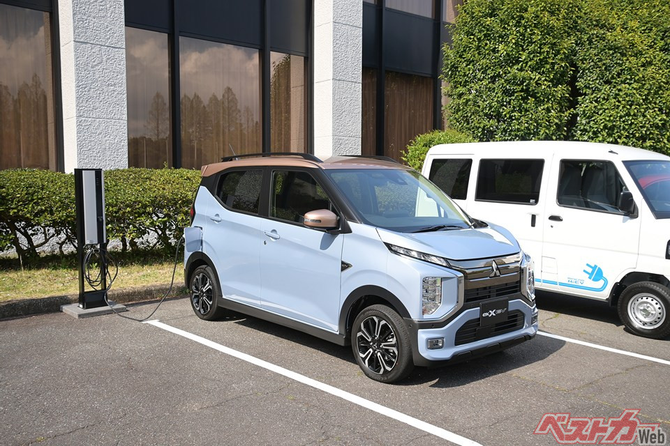 2026年に一部改良で外装なども変更となったeKクロスEV。ゼミッタ氏が今回維持費計算に使ったのは写真と同様の2022年登場時のもの