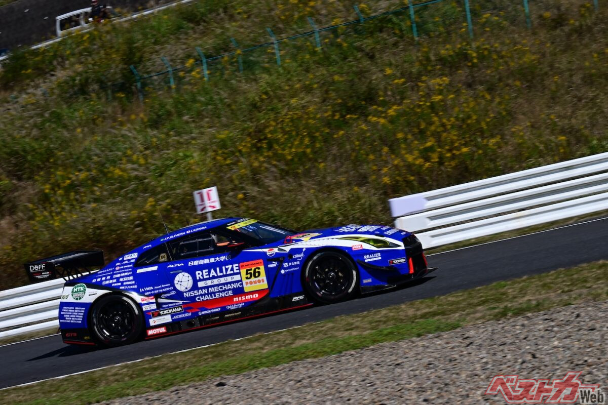 淡々とラップを刻む56号車。厳しい時にこそ何を残すか、そこにプロフェッショナルの意義がある