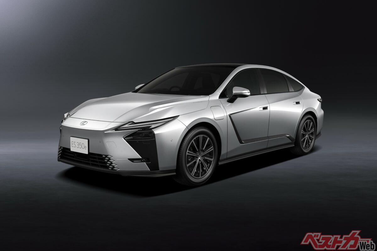 アリーンは新型RAV4に続き、2026年6月に新型となったレクサス ESにも採用されている