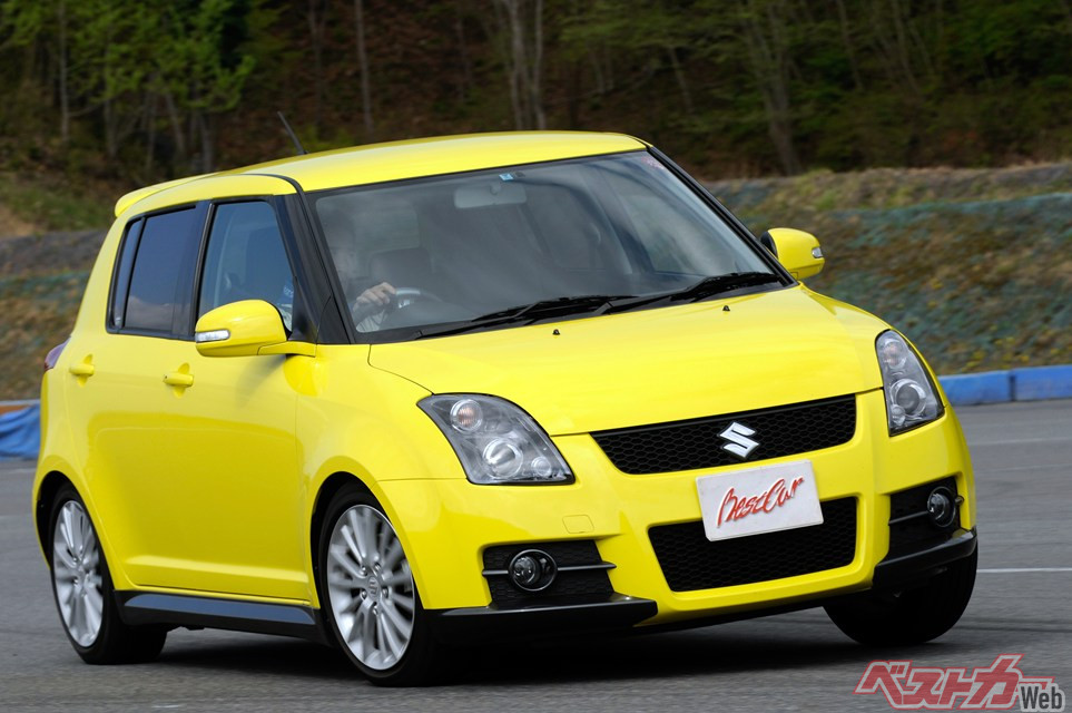 初めてのスポーツカーは中古スイスポで決まり!?　5速MTを格安で楽しむならこの1台
