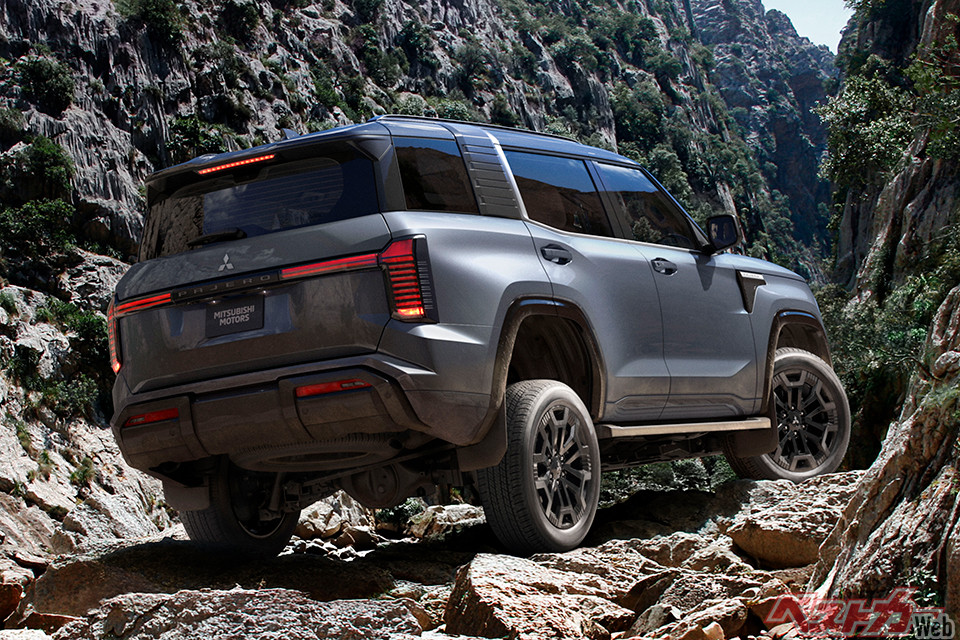 新型三菱 パジェロ。もちろん全モデル、スーパーセレクト4WD＋S-AWCとなる