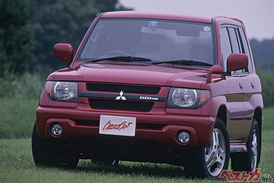 三菱 パジェロイオ（1998年登場）。パジェロJr.の後継モデル。1.8L、GDIエンジン搭載