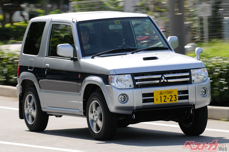 三菱 パジェロミニ（2代目・1998年登場）。2008年のマイナーチェンジで内外装が変更