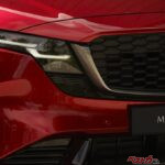 【新型CX-5内装解説】画面デカっ!!　音声機能で未来感満載も物理ボタンが少なすぎるぜ