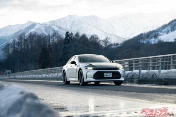 長野県白馬村は北アルプスの麓に位置する人口約8500人の国際的な山岳リゾート地だ