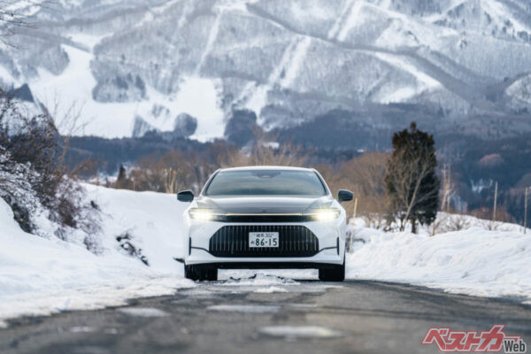 あたり一面に広がる雪景色。白馬村には国内最大規模のスキーエリアがあり、毎年多くの外国人観光客が訪れている