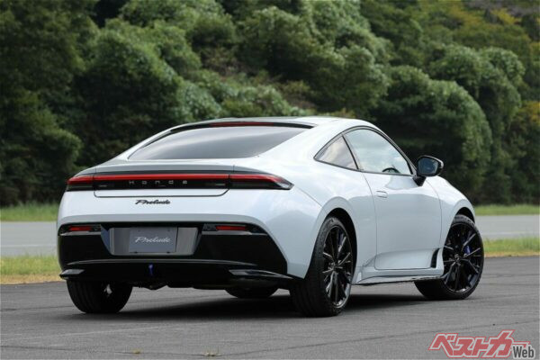 ハイブリッド時代を駆け抜ける2ドアハッチバックだ!