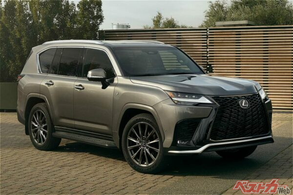 北米仕様にのみ用意されるLX700h Fスポーツハンドリング。オンロード性能を研ぎ澄ませたLX