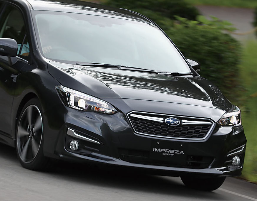 マツダアクセラvs.スバルインプレッサどっちがいい車？「普通のいい車」2選 自動車情報誌「ベストカー」