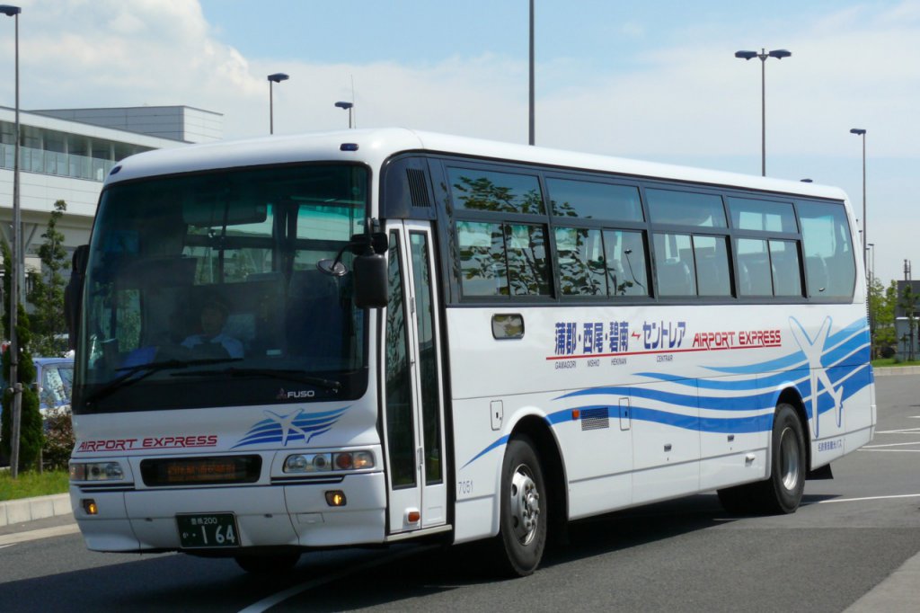 中部空港に蒲郡から乗り入れていた名鉄東部観光バスは、会社自体が名鉄バス東部に、路線もなくなった