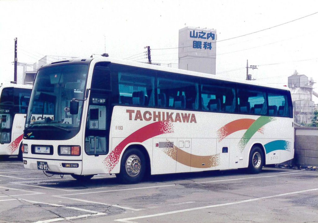 往時は平日でも2台運行する盛況ぶりだった 立川バス唯一の夜行便 高速バスアーカイブ15弾 バス総合情報誌 バスマガジン