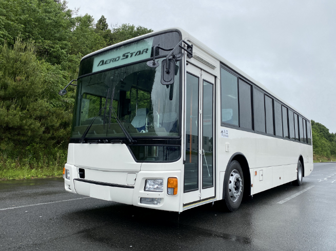 三菱ふそうが大型送迎バス「エアロスター前扉仕様車」を発売開始！
