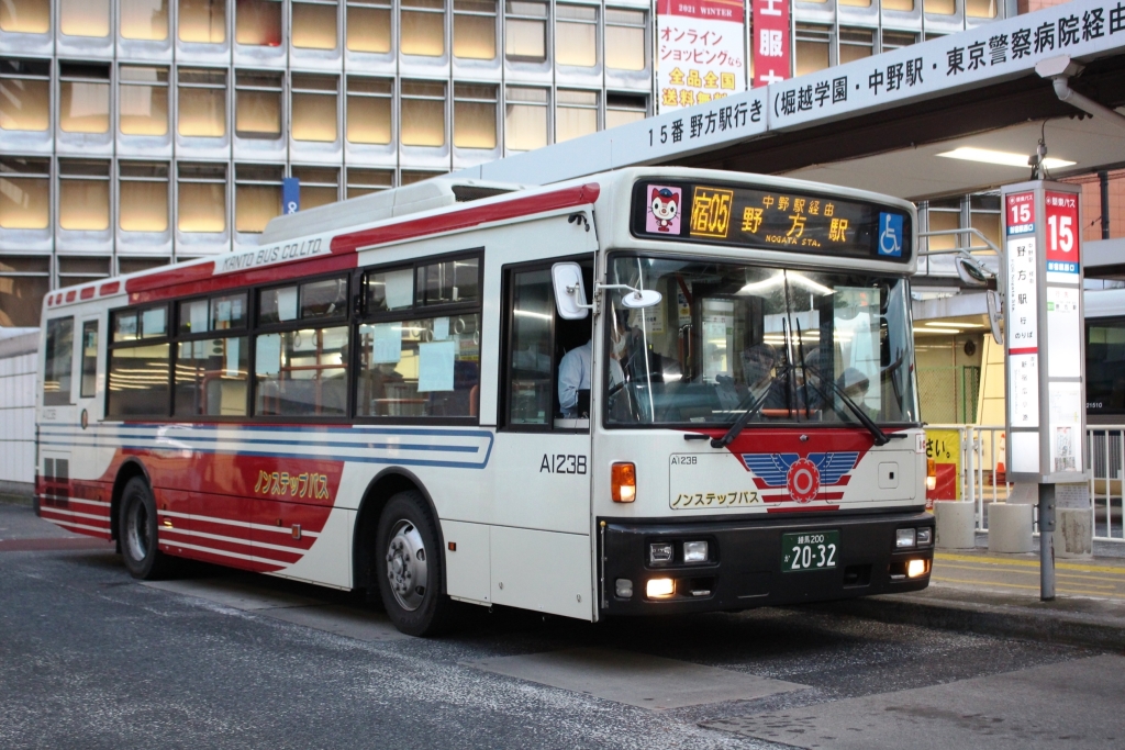 関東バスの西工車