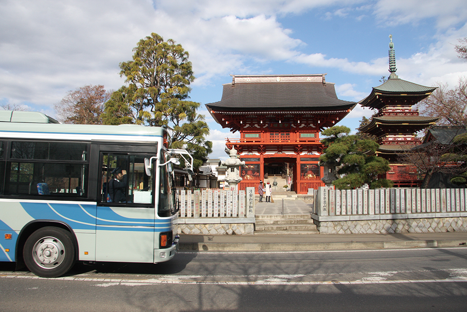 茨城県南部の全域にグループ4社でバス事業を展開中!! 美しい風景の中を走るバス画像を楽しもう!!【関鉄グループ特集】