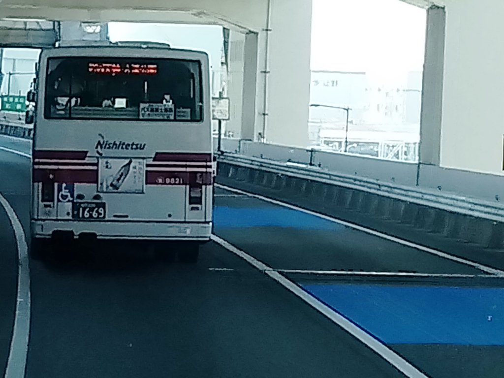 福岡都市高速道路を走る路線バスは立席乗車可！