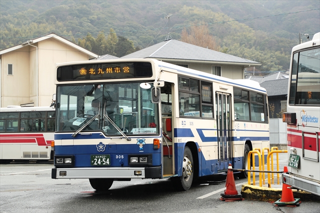 田野浦停留所に市営バスが停車することはあり得ないレアな演出