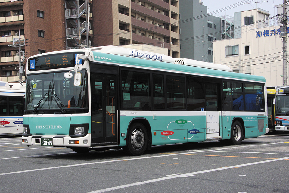 日野QSG-HL2ASAP　■NH4671／品川200か3045　羽田京急バス東京営業所／一般路線　羽田空港のターミナル間無料シャトルバスは日野製のハイブリッドバスに統一。このうち3468・3470・3472は白の国内線ターミナル系統用、3469・3471・3473・4632・4669～4971は緑の国内線～国際線ターミナル系統用