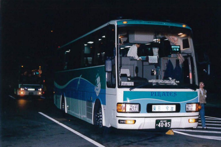 いまでは東急トランセが引き継いで運行するパイレーツ号　変わらず大盛況のルートだ