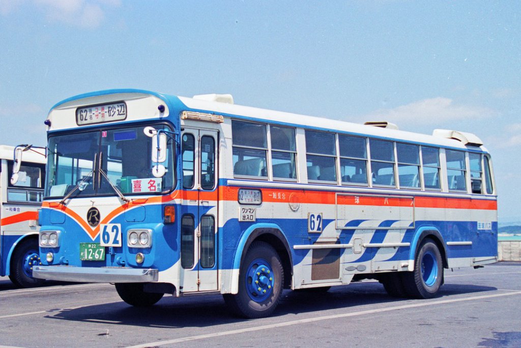 日産ディーゼルU20H(琉球バス)このU20型もH尺のほか、L尺も導入された。いずれも冷房車である