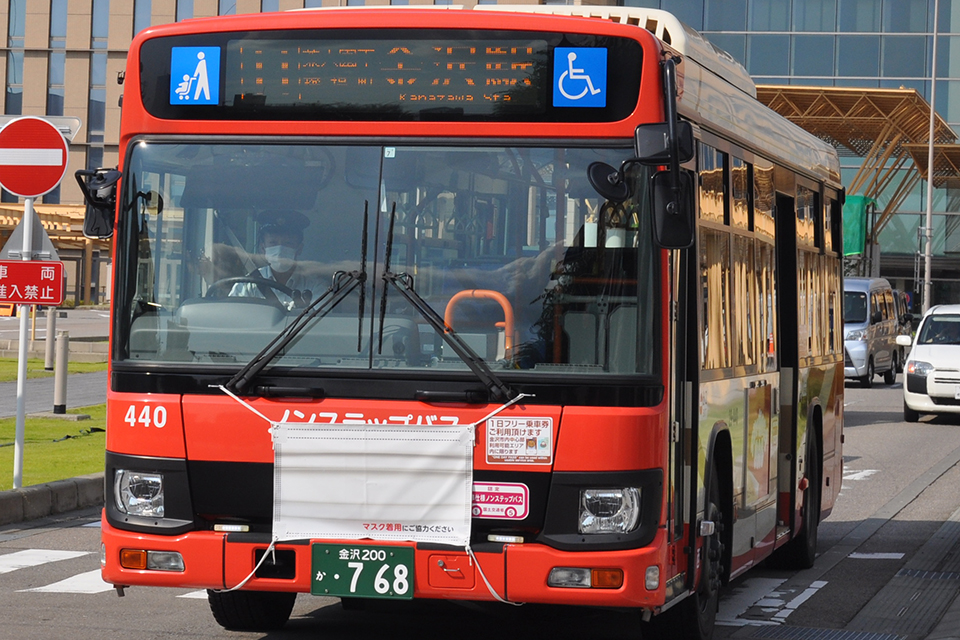 スケールダウンしつつも持続的な経営体質を模索するバス事業
