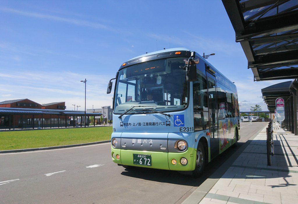 函館バスが運行するJR江差線の代替バス