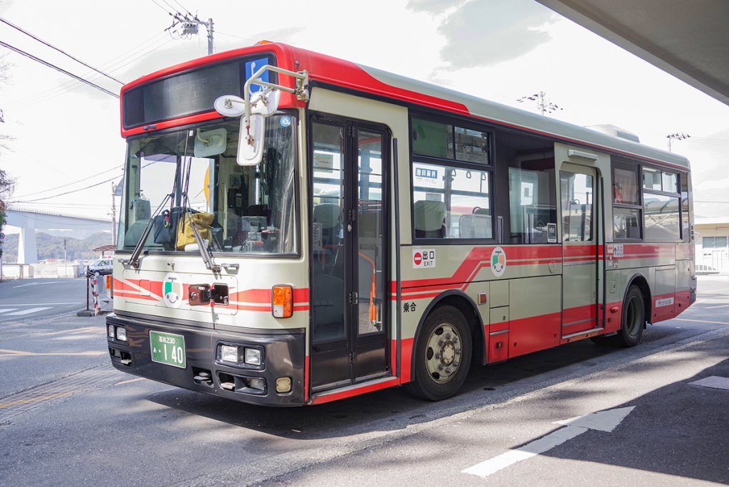 高知県交通時代の塗装のまま依然現役な西工96MC車体の中型路線車