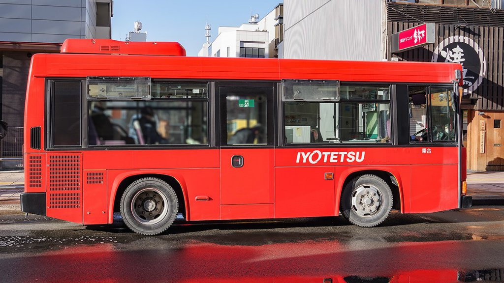 大・中・小に分かれる路線バス……この「小型バス」の定義ってマジ?