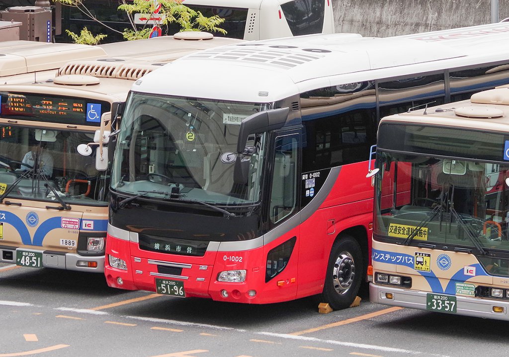 路線車や高速車・貸切車問わず使われる